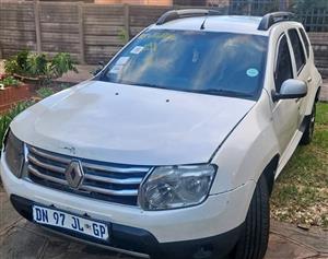Renault Duster stripping for spares code 2