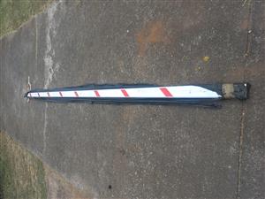 Barrier/Boom arm for boomgates, aluminum 4.5m long, square 90mm x50mm. -Daspoort