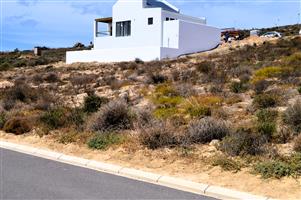 337m² Plot for sale for only R399 000-00 in Steenbergs Cove, St Helena Bay