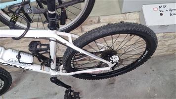 Cannondale Mountain Bike Hardtail