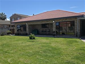 Style, Comfort and Contemporary Living!