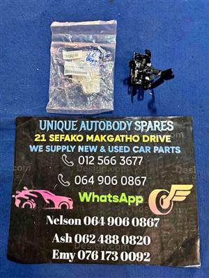 Hyundai i20 Bonnet Catch Lock