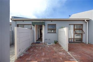 House For Sale in Table View