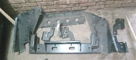 Mcc Bullbar for toyota 2006 d4d or 4.0v6 all fitting brackets and winch mount br
