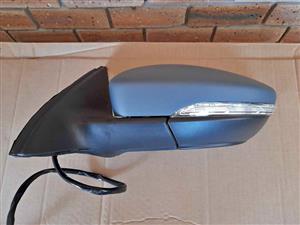 VW JETTA 6 BRAND NEW DOOR MIRROR ELECTIC WITH INDICATOR FOR SALE