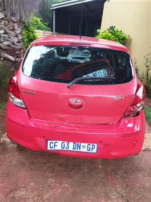 Hyundai i20 (2013 model) for striping.  Engine, doors, etc.