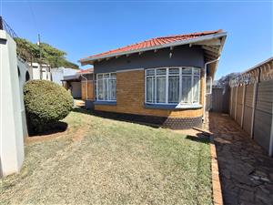 Spacious Family Home with Cottage for Sale in Kensington