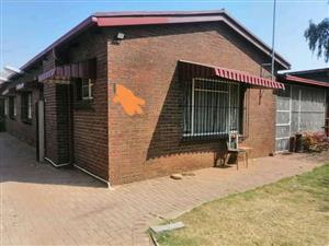 House for sale in Pretoria West booysens 