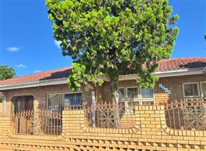 Are Big family looking for Rental house , This Four bedrooms is most Affordable one