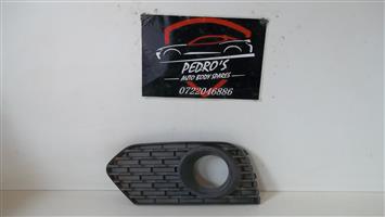 Haval H2 left front fog light cover