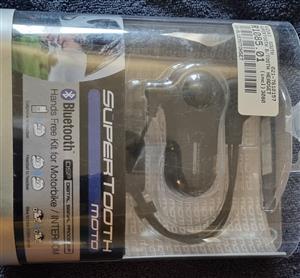 Supertooth moto blue tooth handsfree x 2 sets. Never used still in boxes