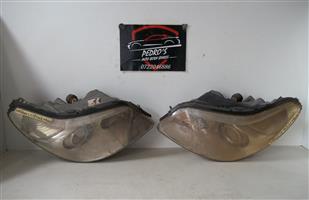 Citroen C5 '04-'08 L&R headlights (Pair)