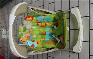 GREEN AND GREY BABY SWING CHAIR S065091A