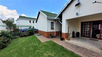 Spacious Pet-Friendly 3 Bedroom Townhouse in Secure Twee Riviere Estate – Available Immediately!