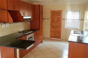 Classy & Spacious Ground Floor 2-Bedroom Flat