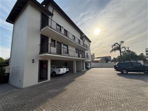 Airbnb Friendly Loft Apartment in Secure Bali Mews Table View Corner Unit Cat Friendly