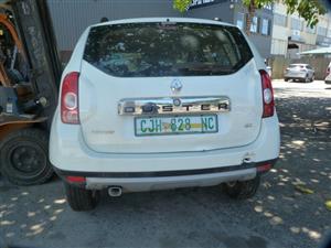 Renault Duster 1.5 dCI Dynamique 4x4 Manual White - 2014 STRIPPING FOR SPARES