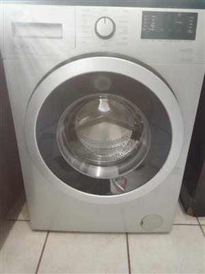 Gorgeous 6kg Defy Front Loader for sale