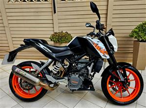 2018 KTM DUKE 200CC ABS (STUNNING MACHINE)