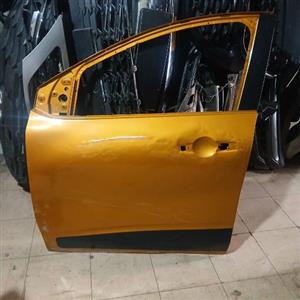 Renault triber door