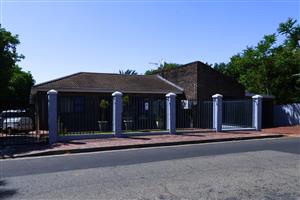 Beautiful Furnished 3-Bedroom Family Home to Rent in Uitsig, Wellington