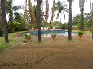 7.93HA SMALLHOLDING, SUB-DIVIDED INTO 6 SMALLHOLDINGS FOR SALE IN KAMEELDRIFT EAST