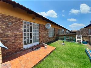 Pet friendly townhouse for sale in Vaalpark close to all amenities