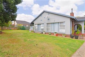 Home Office Potential and Family Comfort in One Perfect Package In Verwoerdpark