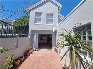 Apartment Rental Monthly in Claremont