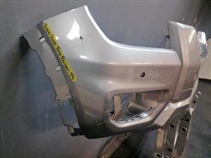 Ford Ranger T9 silver bumper DM or contact number in the description for assistance.