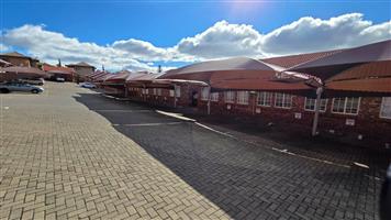 Townhouse For Sale in Pentagon Park