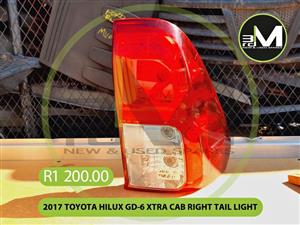 2017 TOYOTA HILUX GD-6 XTRA CAB RIGHT TAIL LIGHT
