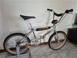 Le Turbo grid 5 BMX 1983" Chromoly high end bike BarPanaché 1850sl 150HP YAMAHA 