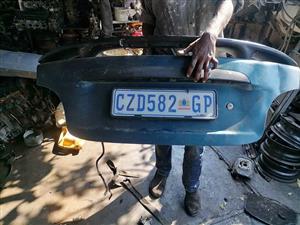Hyundai accent bootlid