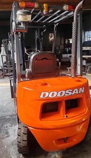 Doosan 2.5t Diesel Forklift 