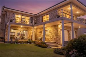 Well-Equipped Coastal Home with Sea Views – Suiderstrand, Cape Agulhas