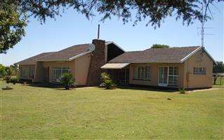 Small Holding For Sale in Valley Settlements A H
