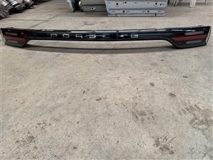 2019-2023 Porsche Cayenne Rear Center Light 9Y0