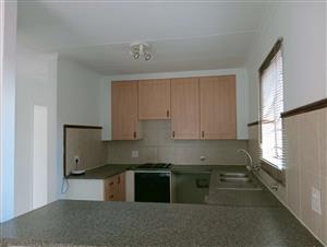 Apartment For Sale in Die Hoewes
