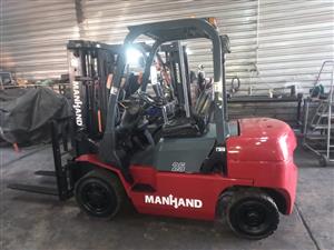 2.5 ton Manhand  Diesel  Refurbished R100k