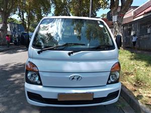2014 HYUNDAI H100 BAKKIE 2.6