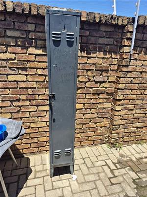 Single steel lockers for sale