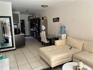 Modern & Spacious 3-Bedroom Ground Floor Apartment with Private Garden