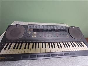 RETRO VINTAGE PSS-795 YAMAHA KEYBOARD