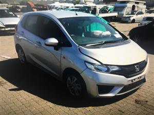 We are dismantling this 2018 Jazz 1.2 Comfort CVT