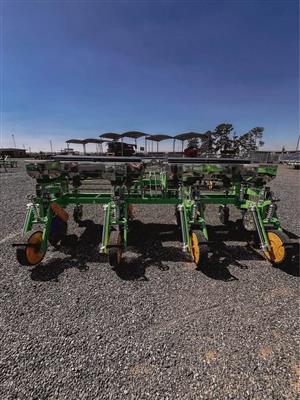 Maize & Bean Planters