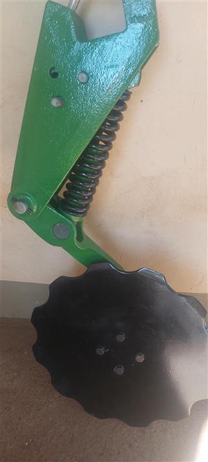 JD 1750 planter fertilizer coulters 