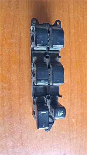 2005 Toyota Prado 120 series main window switch for sale WhatsApp or cell