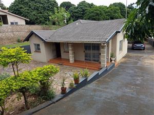 A neat and well maintained 3 bedroom house