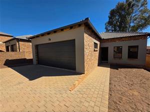 House For Sale in Die Heuwel
